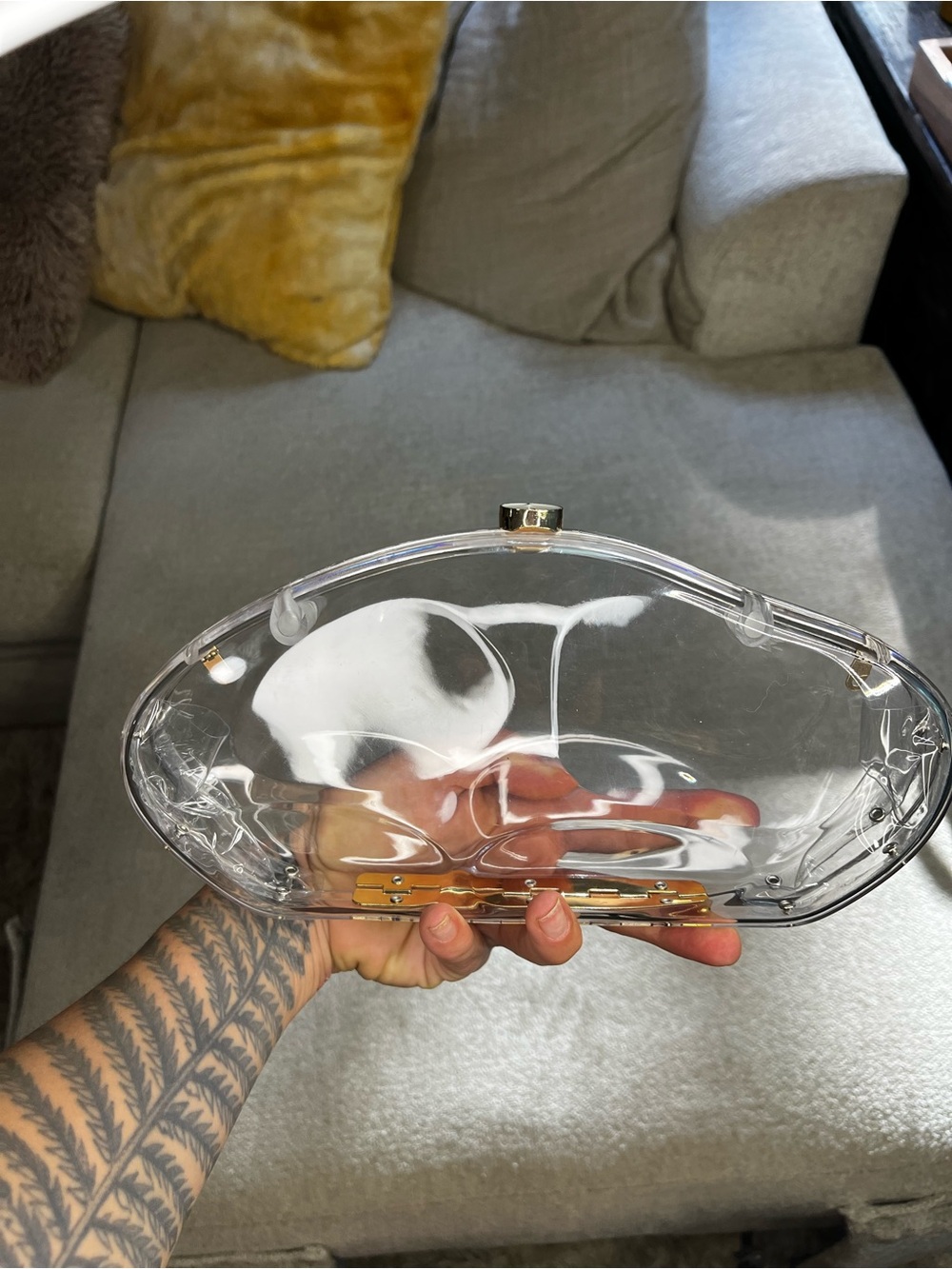 Clear Clamshell Clutch Bag with Gold Chain - Picture 5 of 13